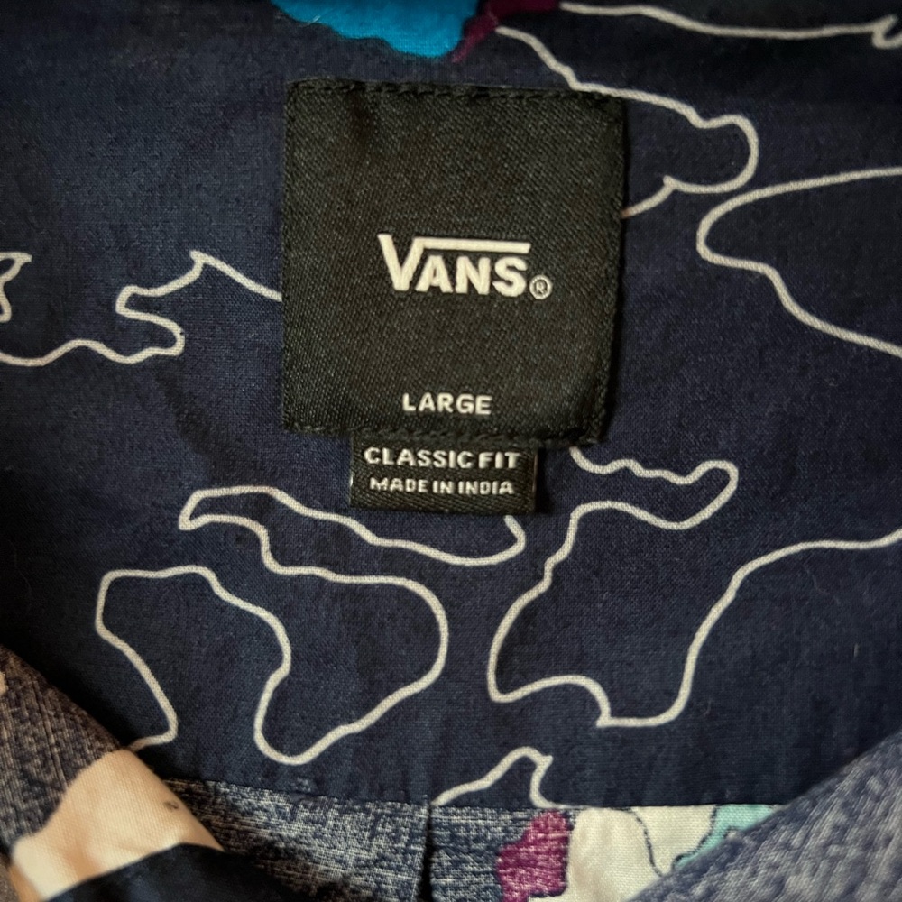 NEW WITH TAGS VANS button up shirt size large navy blue floral - Picture 5 of 7